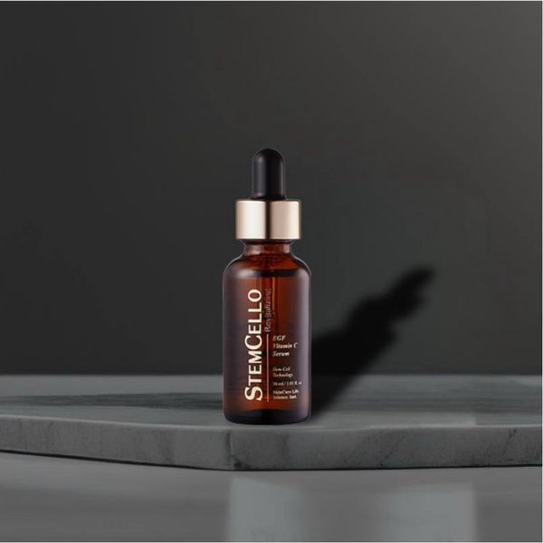 Омолоджуюча та антиоксидантна сироватка Revitalizing EGF Vitamin C Serum, 30ml ST-04 фото